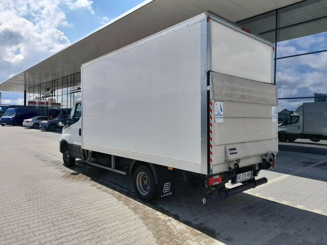 IVECO Daily 35C16H 3.0 KASTEN+LIFT+TEMPOMAT+DAB+KLIMA... - Furgão: foto 2 IVECO Daily 35C16H 3.0 KASTEN+LIFT+TEMPOMAT+DAB+KLIMA... - Furgão: foto 2