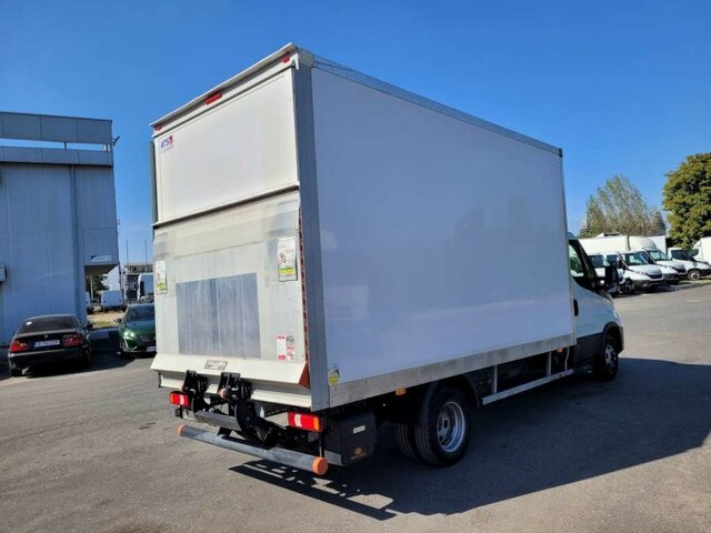 Furgão IVECO Daily 35C16H3.0 Kastenaufbau + Kran...: foto 10 Furgão IVECO Daily 35C16H3.0 Kastenaufbau + Kran...: foto 10