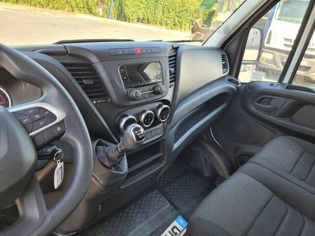 Furgão IVECO Daily 35C16H3.0 Kastenaufbau + Kran...: foto 15 Furgão IVECO Daily 35C16H3.0 Kastenaufbau + Kran...: foto 15
