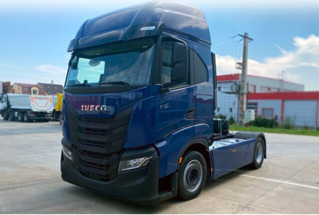 IVECO S-WAY-AS440S53T/FP LT Sattelzugmaschine+LIVING... - Tractor: foto 1 IVECO S-WAY-AS440S53T/FP LT Sattelzugmaschine+LIVING... - Tractor: foto 1