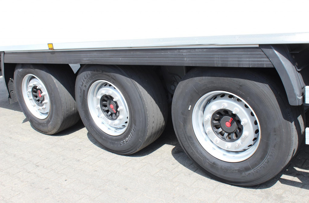 Chereau TK SLXi 300 Doppelstock FRC 2026 SAF - Semireboque frigorífico: foto 5 Chereau TK SLXi 300 Doppelstock FRC 2026 SAF - Semireboque frigorífico: foto 5