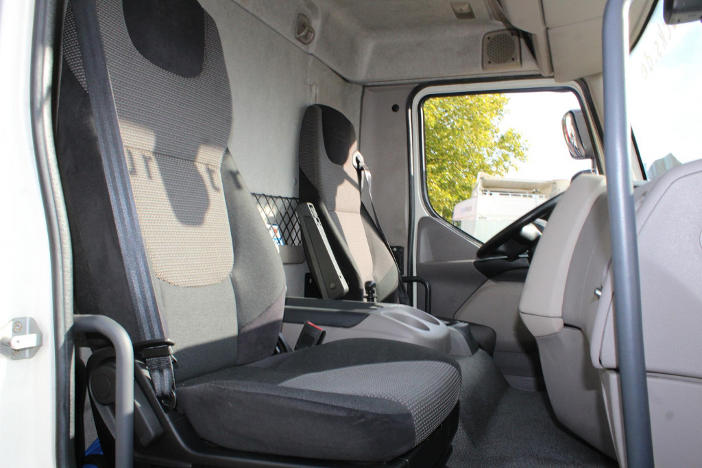 Daf LF 280 Koffer Klima LDW Rolltor LBW 149Tkm - Caminhão furgão: foto 4 Daf LF 280 Koffer Klima LDW Rolltor LBW 149Tkm - Caminhão furgão: foto 4