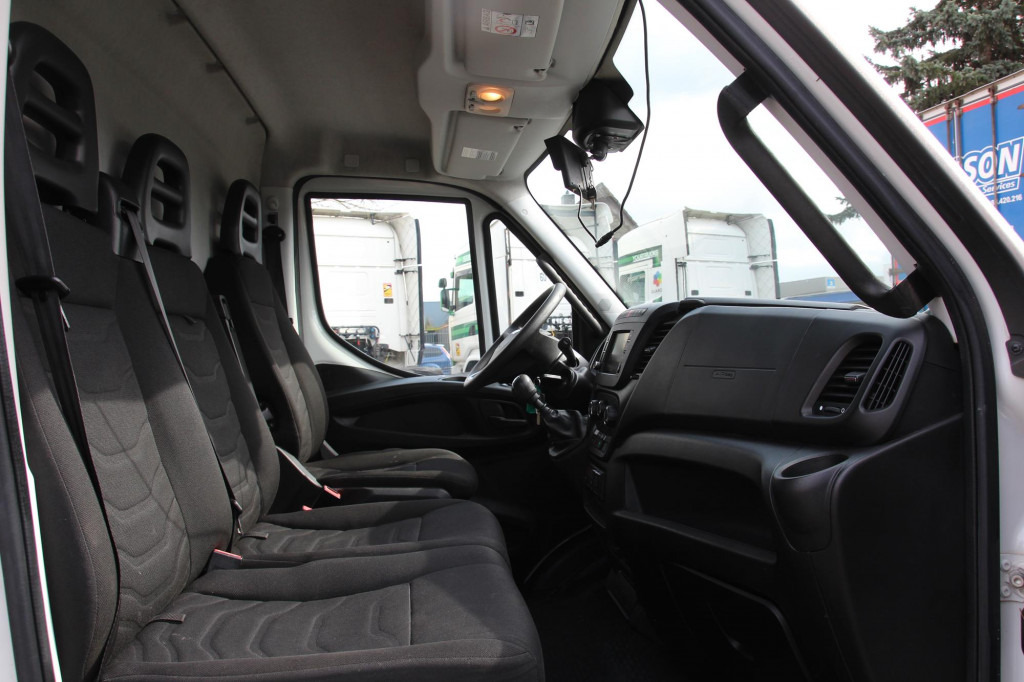 Locação de Iveco Daily 70-150  KLUBBK42P 14,8 m 2 Pers.Korb  835 h Iveco Daily 70-150  KLUBBK42P 14,8 m 2 Pers.Korb  835 h: foto 6