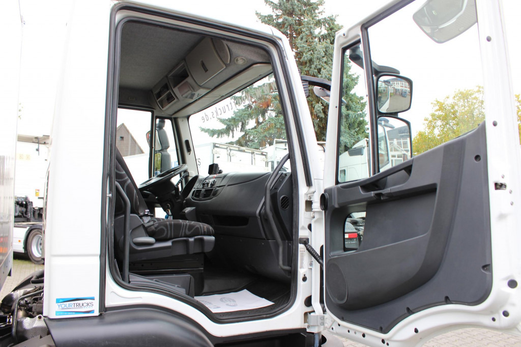 Iveco Eurocargo 160E210 E6 Koffer 6,9m Seiten Tür LBW - Caminhão furgão: foto 5 Iveco Eurocargo 160E210 E6 Koffer 6,9m Seiten Tür LBW - Caminhão furgão: foto 5