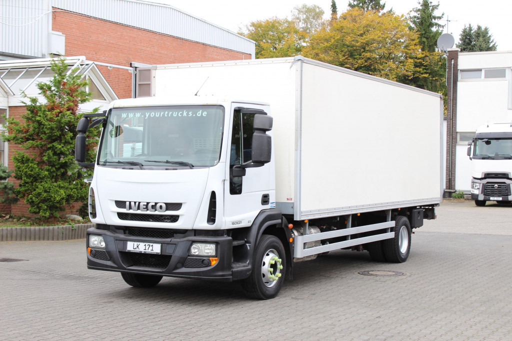 Iveco Eurocargo 160E210 E6 Koffer 6,9m Seiten Tür LBW - Caminhão furgão: foto 1 Iveco Eurocargo 160E210 E6 Koffer 6,9m Seiten Tür LBW - Caminhão furgão: foto 1