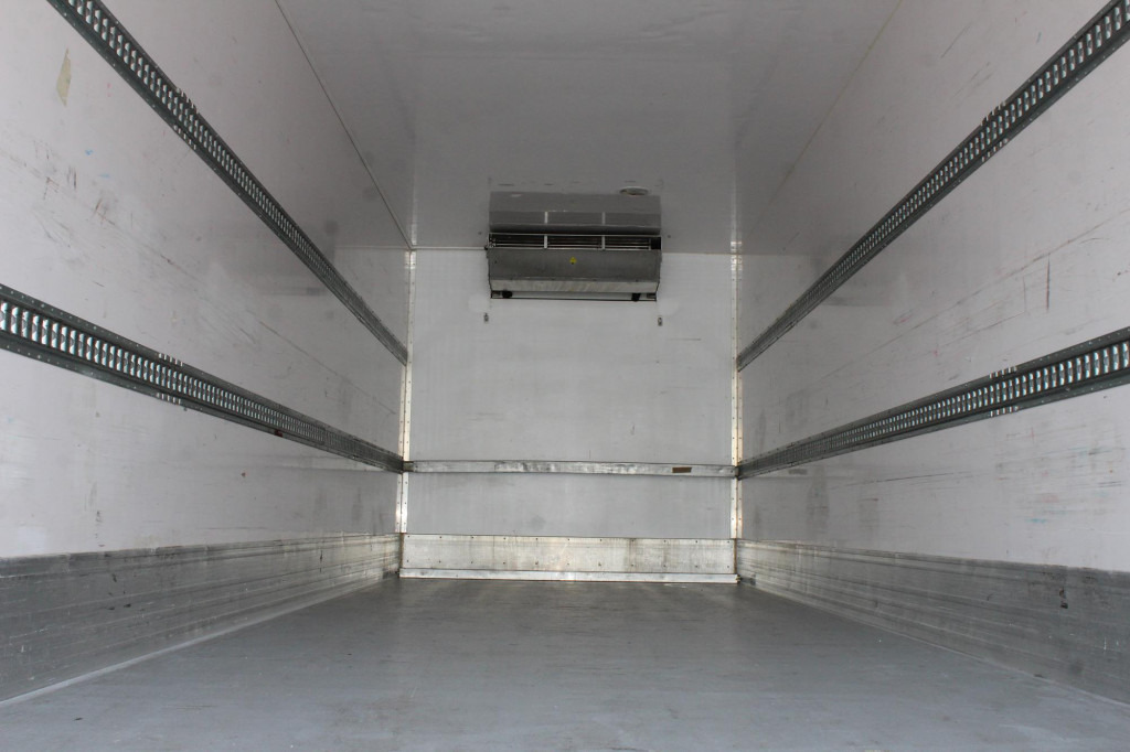 Iveco Eurocargo ML190-320L E6 CS 1150 LBW Schlafkabine - Caminhão frigorífico: foto 2 Iveco Eurocargo ML190-320L E6 CS 1150 LBW Schlafkabine - Caminhão frigorífico: foto 2