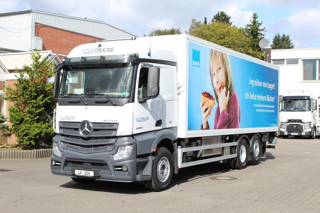 Mercedes-Benz Actros 2533 E6 Kühlkoffer Lift-Lenkachse LBW - Caminhão frigorífico: foto 1 Mercedes-Benz Actros 2533 E6 Kühlkoffer Lift-Lenkachse LBW - Caminhão frigorífico: foto 1