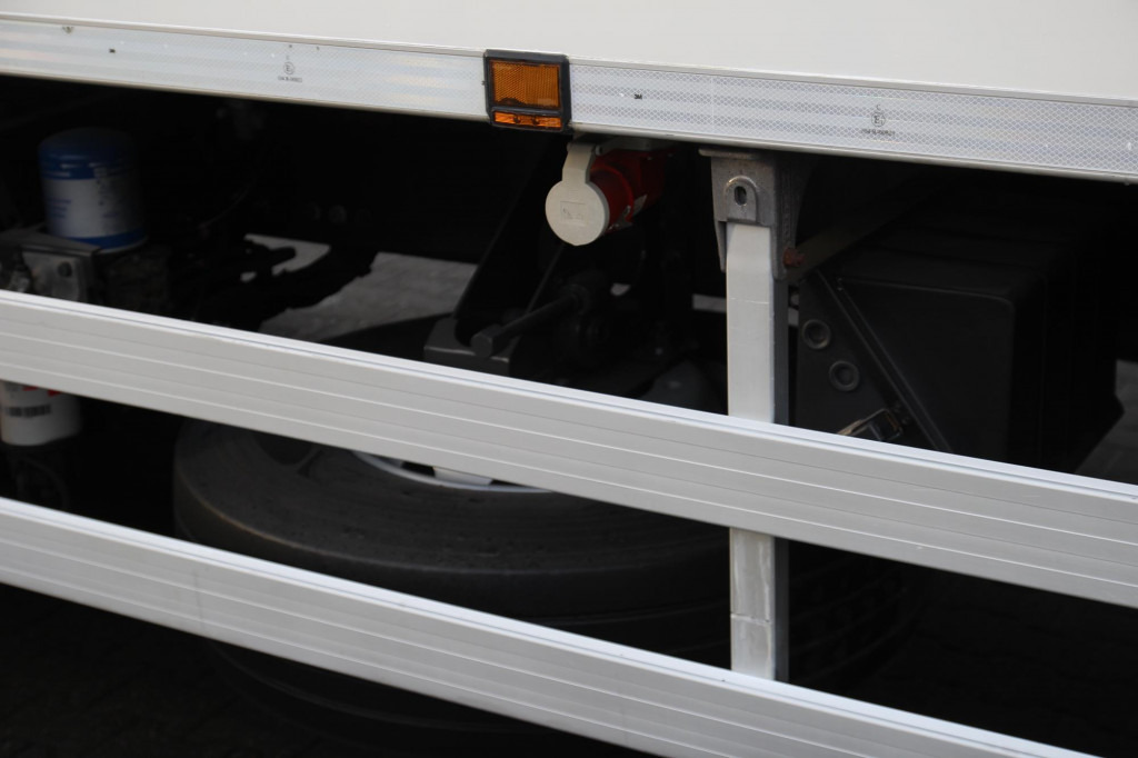 Caminhão frigorífico Renault D 280E6 Wide CS 1250 City Strom Rolltor+LBW FRC: foto 6