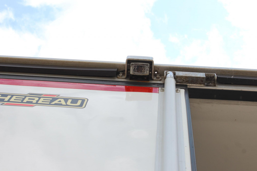 Renault D 320 Wide E6 CS 1150Mt. Bi-Temp. Tür+LBW Strom - Caminhão frigorífico: foto 5 Renault D 320 Wide E6 CS 1150Mt. Bi-Temp. Tür+LBW Strom - Caminhão frigorífico: foto 5