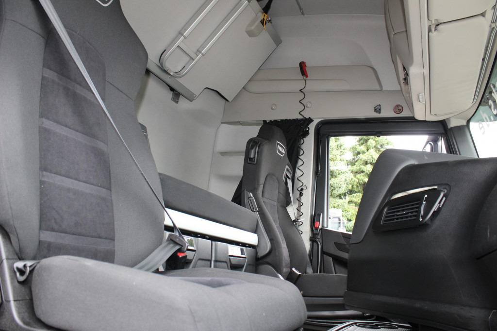Iveco S-Way 480 Retarder Standklima 2Tanks Navi LED - Tractor: foto 4 Iveco S-Way 480 Retarder Standklima 2Tanks Navi LED - Tractor: foto 4