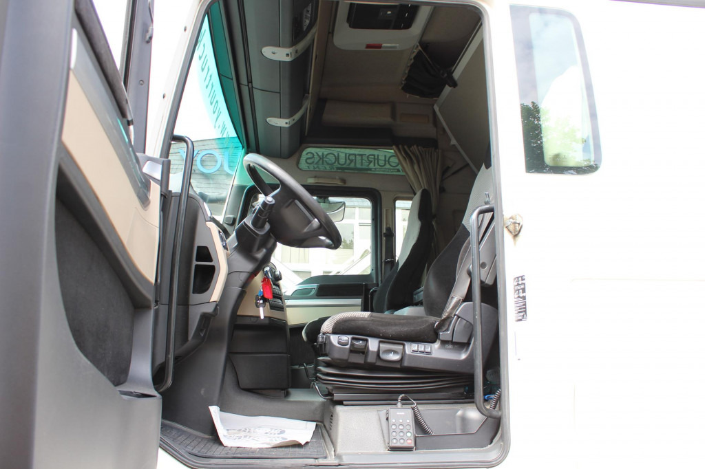 MAN TGX 18.460 E6 XXL Retarder Kühlbox Navi - Tractor: foto 5 MAN TGX 18.460 E6 XXL Retarder Kühlbox Navi - Tractor: foto 5