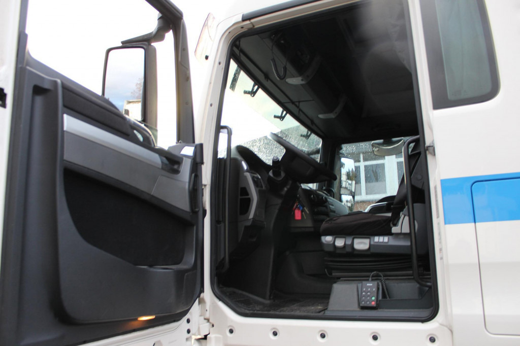 MAN TGX 18.480 E6 Retarder Kompressor Alufelgen Kühl - Tractor: foto 3 MAN TGX 18.480 E6 Retarder Kompressor Alufelgen Kühl - Tractor: foto 3