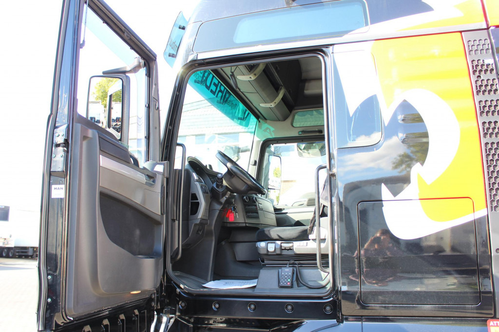 MAN TGX 18.480 XXL Retarder Standheizung - Tractor: foto 4 MAN TGX 18.480 XXL Retarder Standheizung - Tractor: foto 4