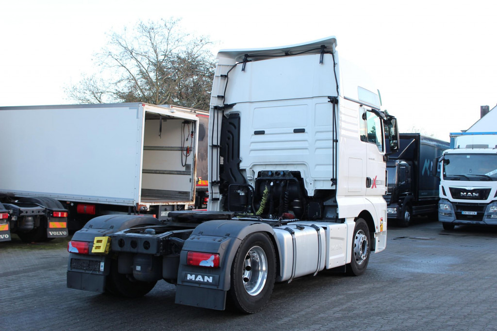 Tractor MAN TGX 18.510 E6 XXL Retarder Kühlbox Navi: foto 10 Tractor MAN TGX 18.510 E6 XXL Retarder Kühlbox Navi: foto 10