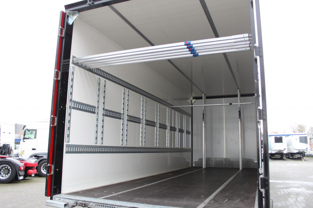 Mercedes-Benz Atego 1530 Koffer DS Schlafkab Durchladen 99Tkm! - Veículo comercial: foto 4 Mercedes-Benz Atego 1530 Koffer DS Schlafkab Durchladen 99Tkm! - Veículo comercial: foto 4