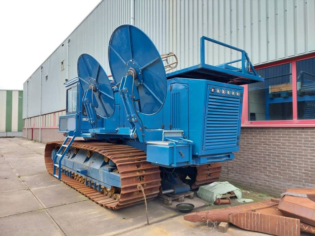 Mastenbroek Plow - Maquina para lavrar a terra: foto 1 Mastenbroek Plow - Maquina para lavrar a terra: foto 1