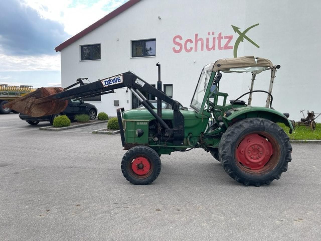 Deutz-Fahr D 4005 mit Frontlader / Oldtimer - Trator: foto 1 Deutz-Fahr D 4005 mit Frontlader / Oldtimer - Trator: foto 1