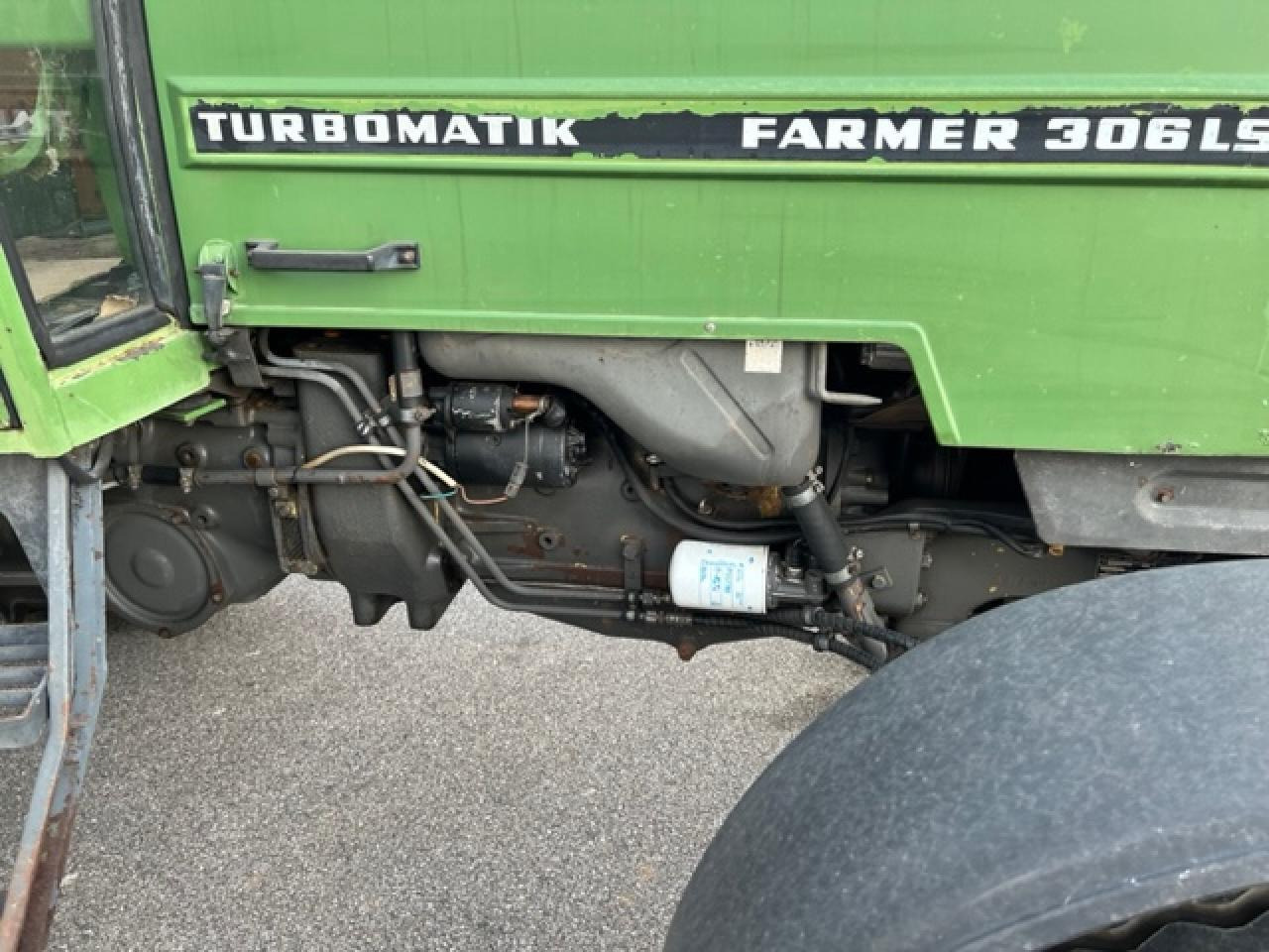 Fendt Farmer 306 LS, ca. 9516 Bh, Baujahr 1982 - Trator: foto 4 Fendt Farmer 306 LS, ca. 9516 Bh, Baujahr 1982 - Trator: foto 4
