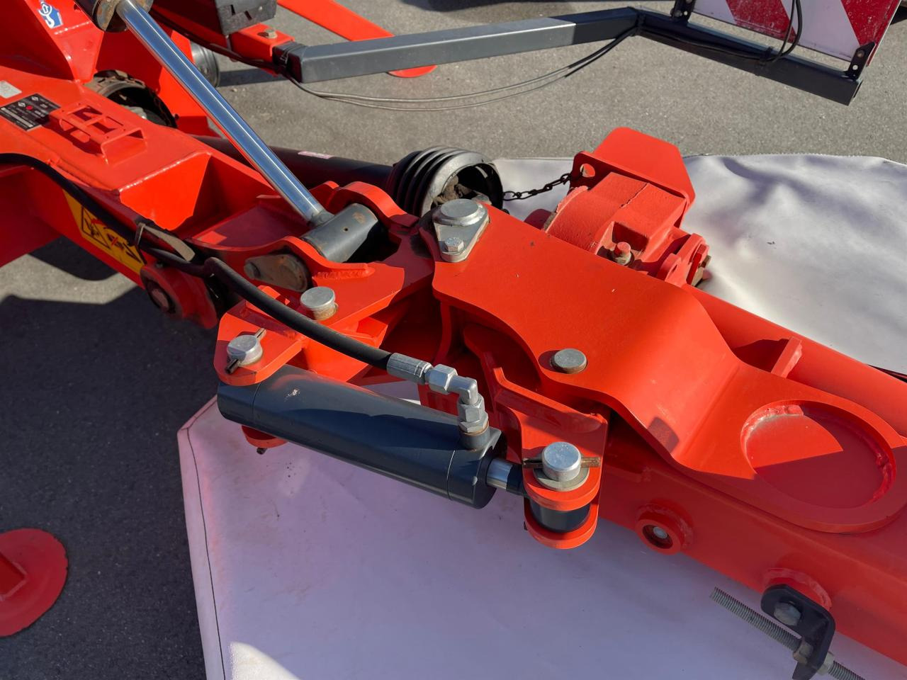 Kuhn GMD 8730 FF GMD 802F FF Mähkombination Mähwerk - Gadanheira: foto 4 Kuhn GMD 8730 FF GMD 802F FF Mähkombination Mähwerk - Gadanheira: foto 4