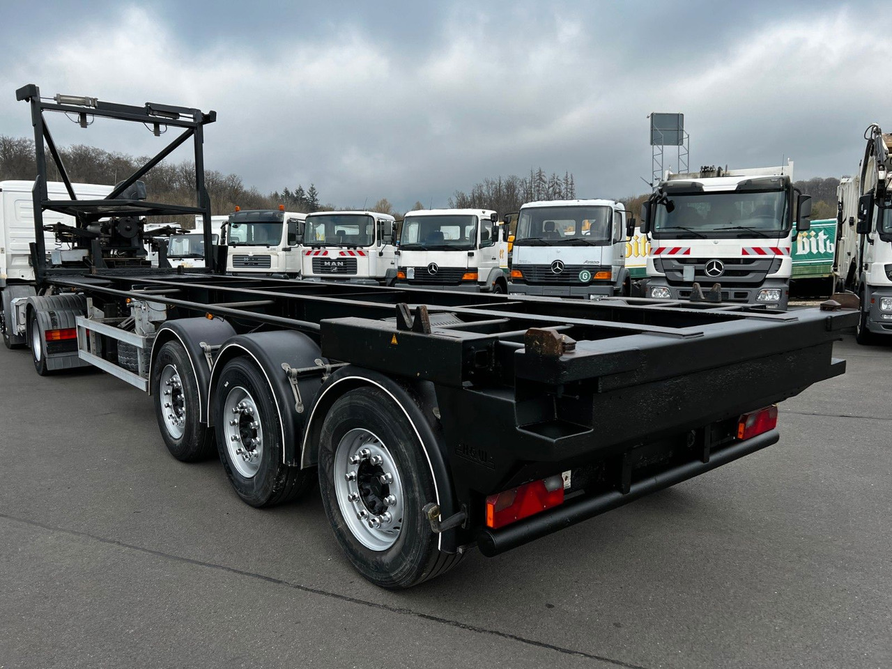 Semireboque transportador de contêineres/ Caixa móvel nuevo H&W 3- Achs Auflieger für Presscontainer H&W 3- Achs Auflieger für Presscontainer: foto 6