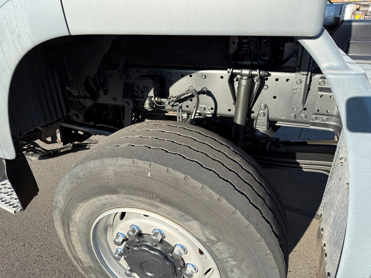 MAN TGS 18.360 4x4 Winterdienst Meiller Abroller - Caminhão polibenne: foto 5 MAN TGS 18.360 4x4 Winterdienst Meiller Abroller - Caminhão polibenne: foto 5