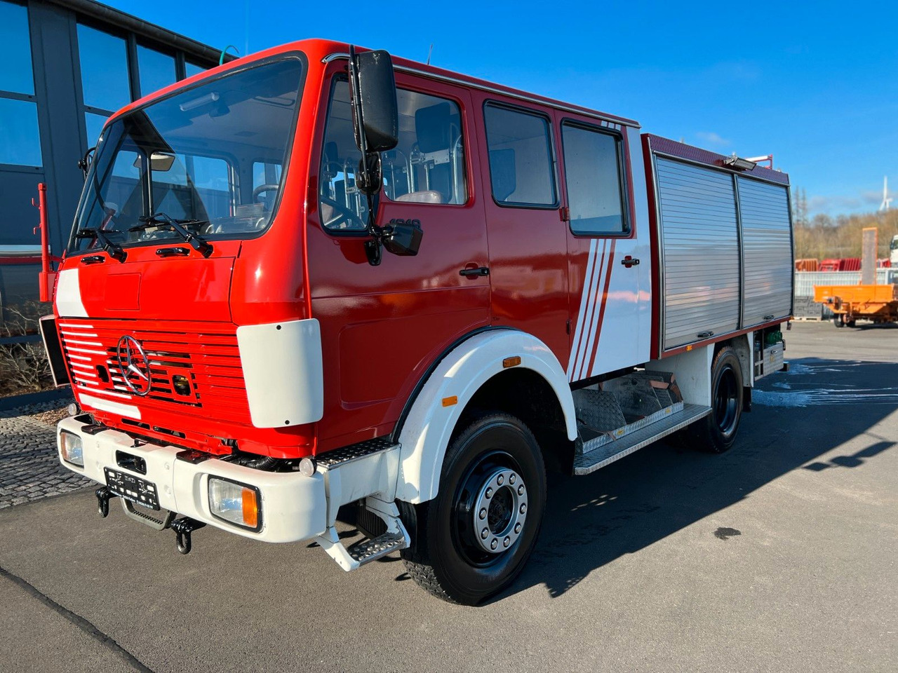 Mercedes-Benz 1019 4x4 Tanklöschfahrzeug Metz TLF 16 Mercedes-Benz 1019 4x4 Tanklöschfahrzeug Metz TLF 16 - Caminhão tanque: foto 1 Mercedes-Benz 1019 4x4 Tanklöschfahrzeug Metz TLF 16 Mercedes-Benz 1019 4x4 Tanklöschfahrzeug Metz TLF 16 - Caminhão tanque: foto 1