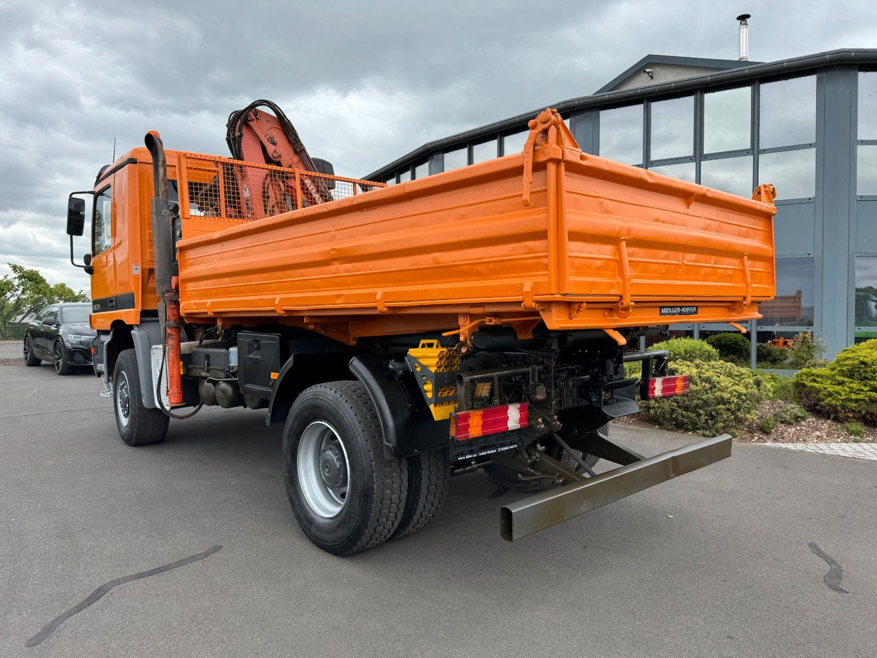 Mercedes-Benz Actros 1831 4x4 Kipper - Kran- Kupplung- Blattfe - Caminhão basculante, Caminhão grua: foto 3 Mercedes-Benz Actros 1831 4x4 Kipper - Kran- Kupplung- Blattfe - Caminhão basculante, Caminhão grua: foto 3