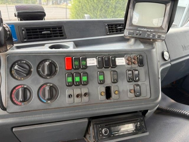 Mercedes-Benz Actros 2031 4x4 Hydraulik + Wechselsystem - Caminhão chassi: foto 5 Mercedes-Benz Actros 2031 4x4 Hydraulik + Wechselsystem - Caminhão chassi: foto 5