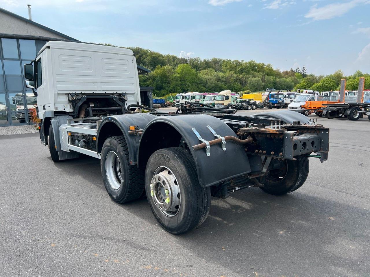 Mercedes-Benz Actros 2532 6x2 MP 3 Euro 5 10 x am Lager Mercedes-Benz Actros 2532 6x2 MP 3 Euro 5 10 x am Lager - Caminhão chassi: foto 2 Mercedes-Benz Actros 2532 6x2 MP 3 Euro 5 10 x am Lager Mercedes-Benz Actros 2532 6x2 MP 3 Euro 5 10 x am Lager - Caminhão chassi: foto 2