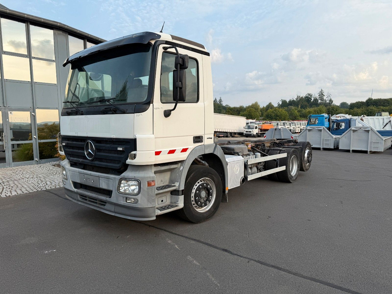 Mercedes-Benz Actros MP 2  2532 6x2 - Caminhão chassi: foto 3 Mercedes-Benz Actros MP 2  2532 6x2 - Caminhão chassi: foto 3