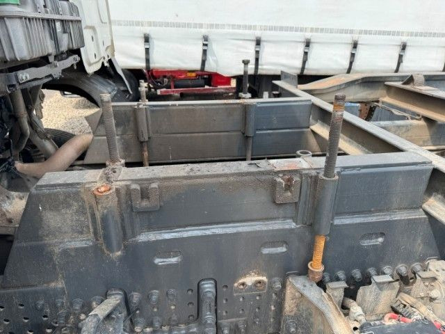 Mercedes-Benz Antos 1824 - Umlader- Nebenantrieb - Caminhão polibenne: foto 3 Mercedes-Benz Antos 1824 - Umlader- Nebenantrieb - Caminhão polibenne: foto 3