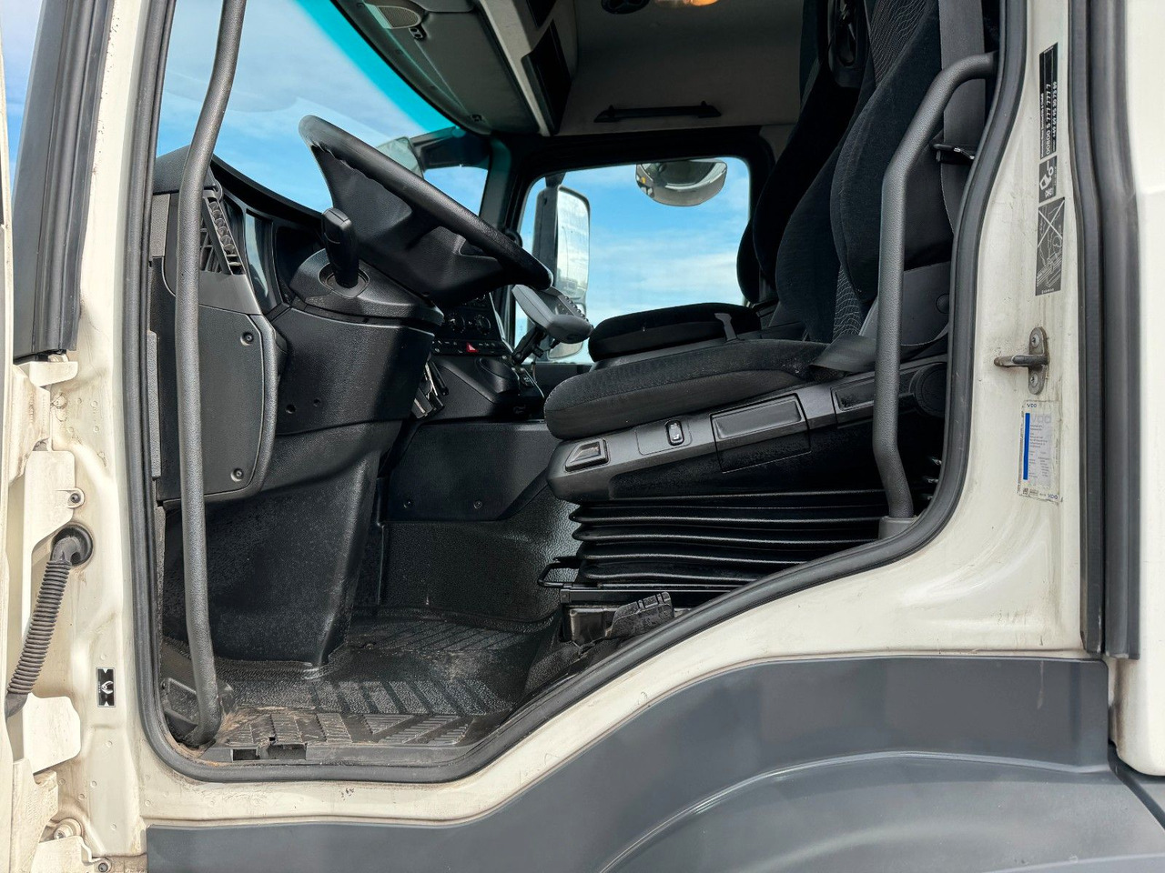 Mercedes-Benz Antos 2533 6x2 Mercedes-Benz Antos 2533 6x2 - 3 x am Lager - - Caminhão chassi: foto 4 Mercedes-Benz Antos 2533 6x2 Mercedes-Benz Antos 2533 6x2 - 3 x am Lager - - Caminhão chassi: foto 4