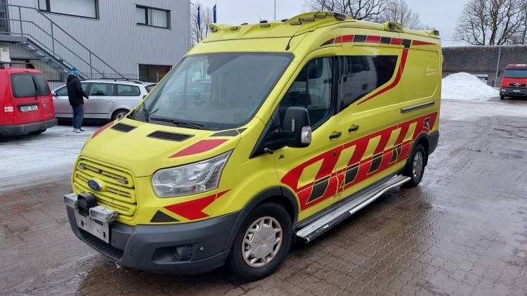 FORD TRANSIT 2,0TDI AMBULANCE KLIMA 1.2018 EURO 6, 3 UNITS  - Ambulância: foto 5 FORD TRANSIT 2,0TDI AMBULANCE KLIMA 1.2018 EURO 6, 3 UNITS  - Ambulância: foto 5