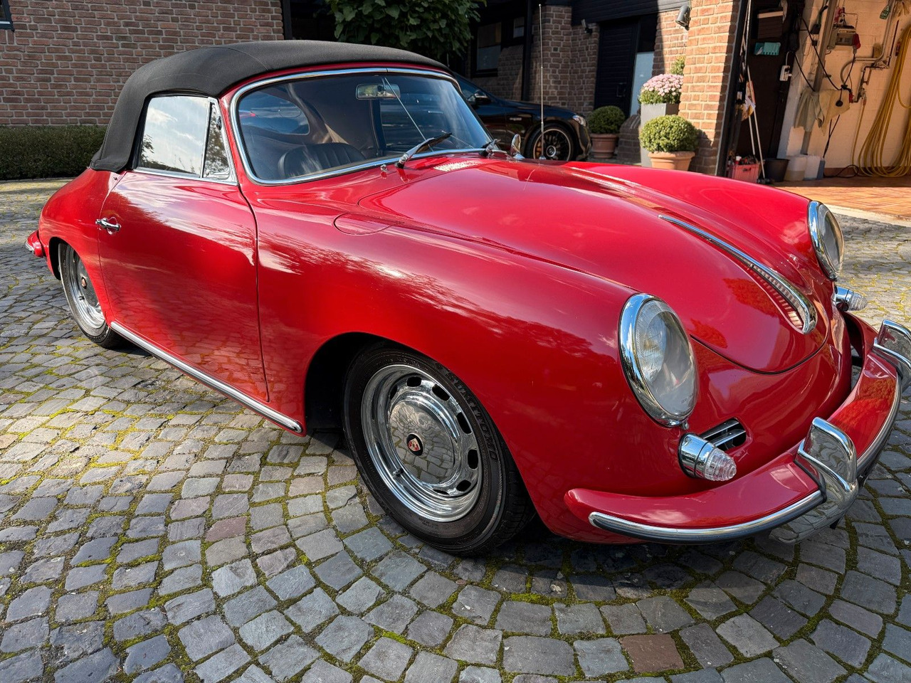Porsche 356 C / 1600 C Reutter Cabrio Porsche 356 C / 1600 C Reutter Cabrio - Automóvel: foto 2 Porsche 356 C / 1600 C Reutter Cabrio Porsche 356 C / 1600 C Reutter Cabrio - Automóvel: foto 2