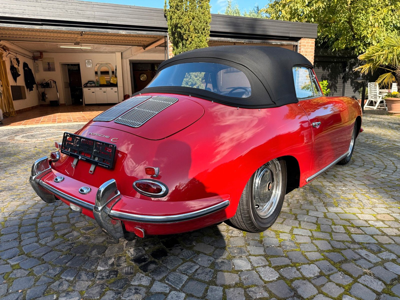 Porsche 356 C / 1600 C Reutter Cabrio Porsche 356 C / 1600 C Reutter Cabrio - Automóvel: foto 3 Porsche 356 C / 1600 C Reutter Cabrio Porsche 356 C / 1600 C Reutter Cabrio - Automóvel: foto 3