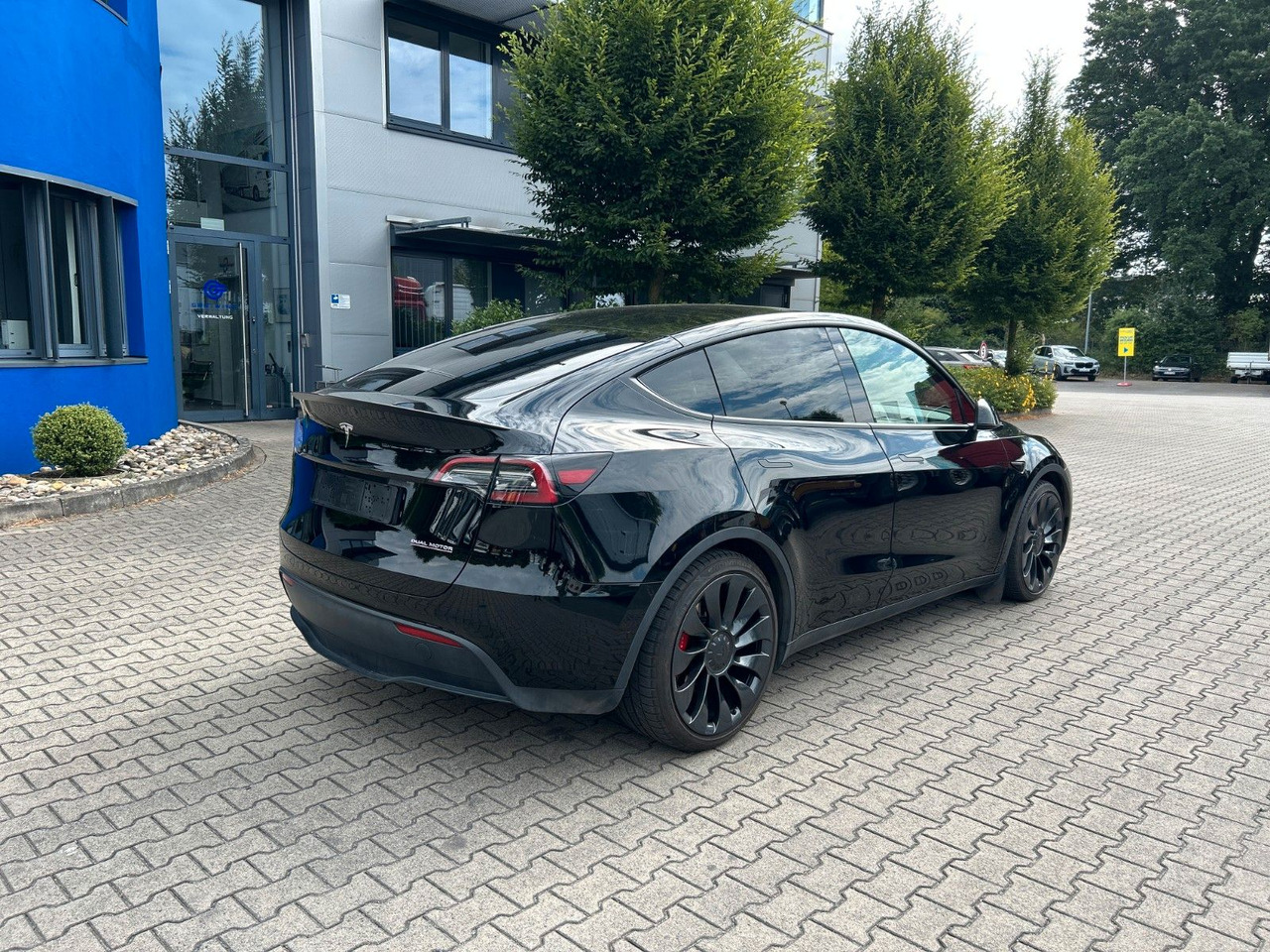 Tesla Model Y Performance Dual AWD - Sedã: foto 5 Tesla Model Y Performance Dual AWD - Sedã: foto 5