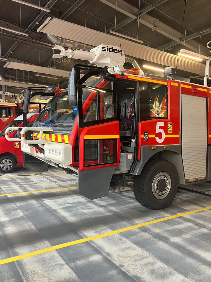 SIDES VIM90 P25 - Carro de bombeiro: foto 5 SIDES VIM90 P25 - Carro de bombeiro: foto 5