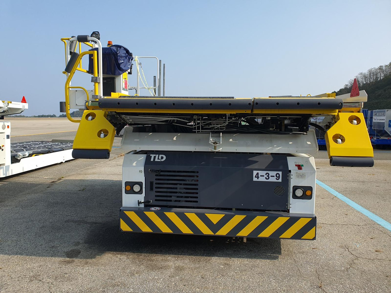 TLD Loader TXL838 - Elevador/ Carregador de contentores e paletes: foto 3 TLD Loader TXL838 - Elevador/ Carregador de contentores e paletes: foto 3