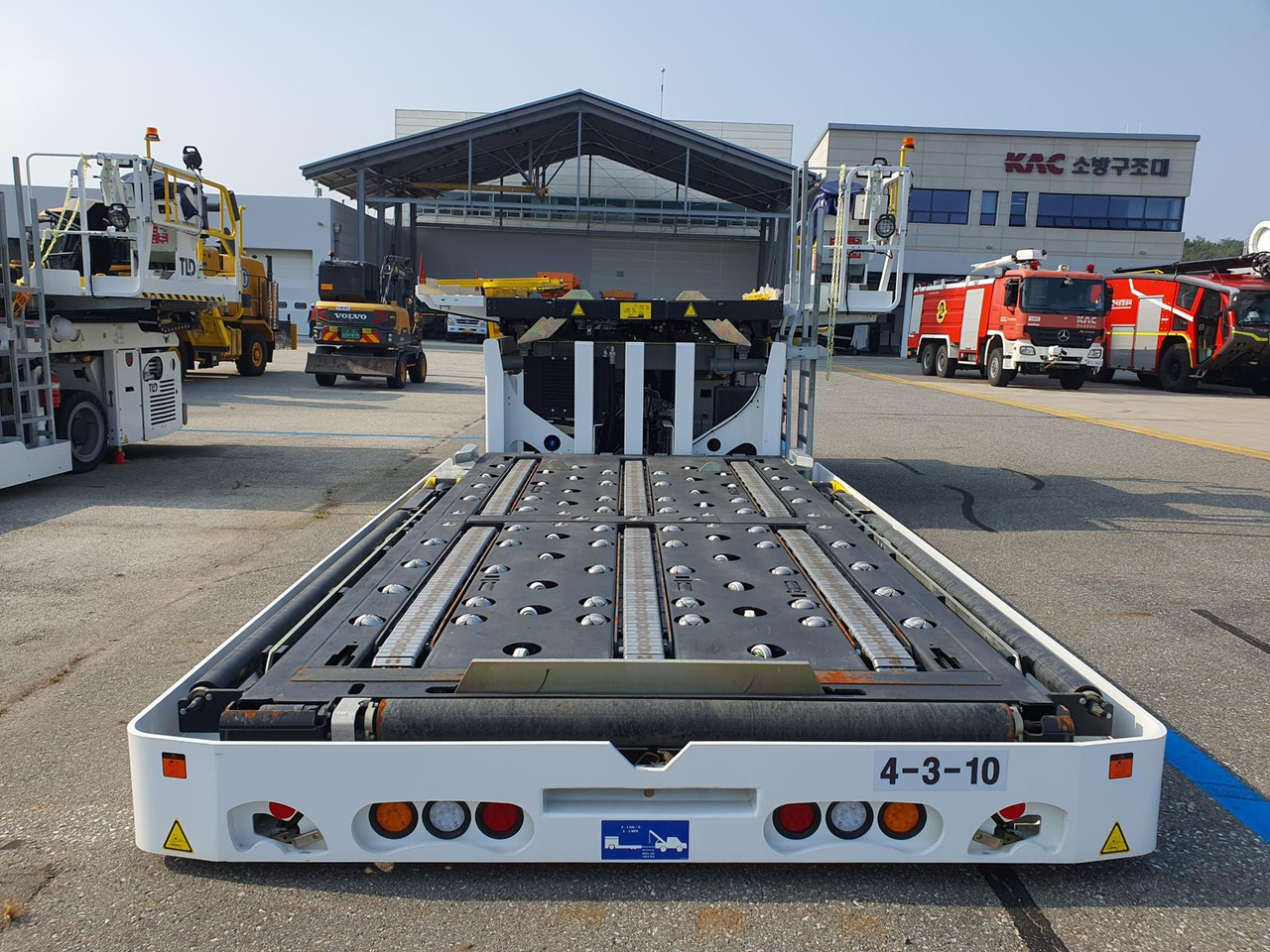 TLD Loader TXL838 - Elevador/ Carregador de contentores e paletes: foto 2 TLD Loader TXL838 - Elevador/ Carregador de contentores e paletes: foto 2