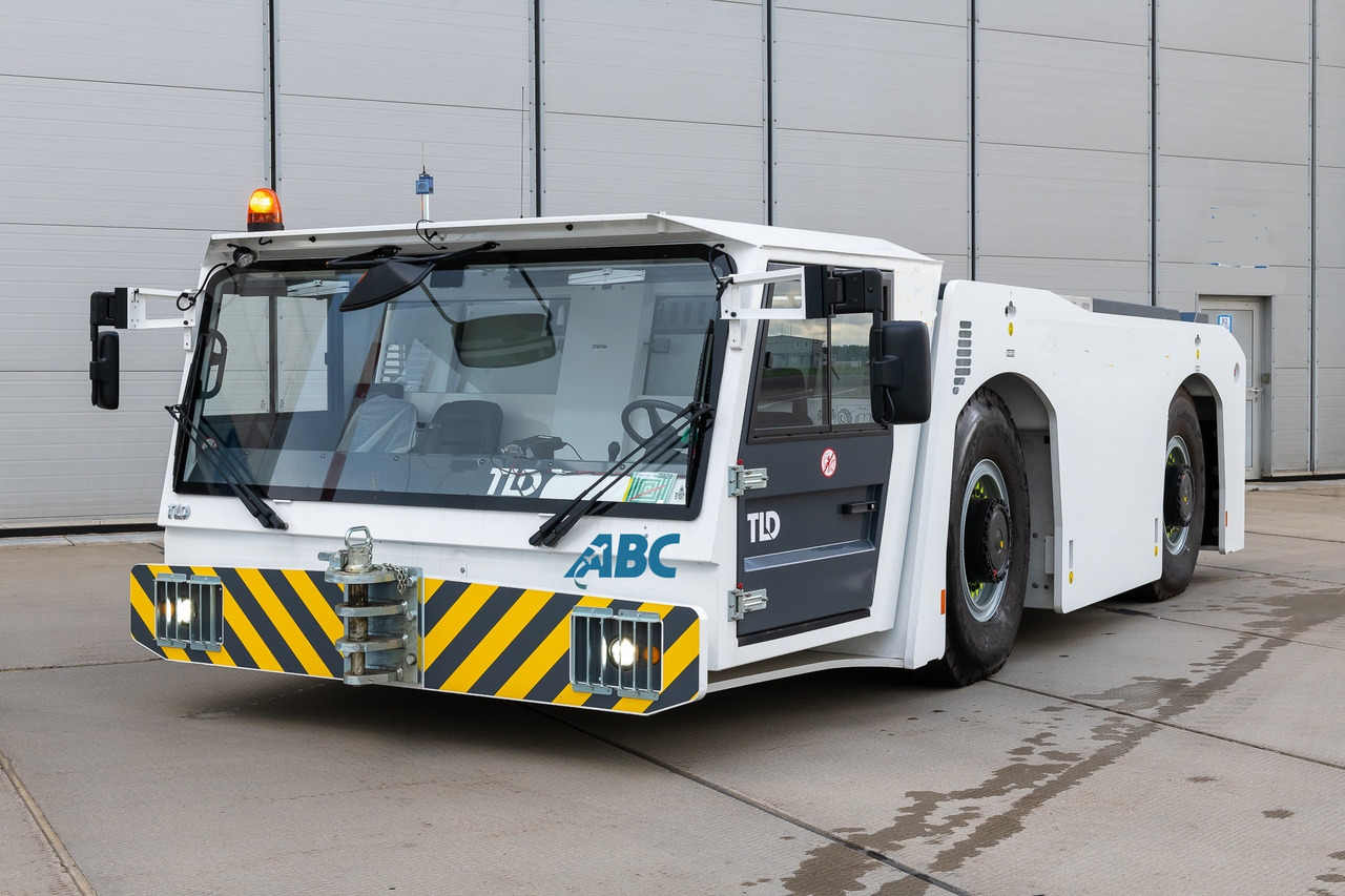 TLD Pushback TMX450 - Trator de push-back: foto 2 TLD Pushback TMX450 - Trator de push-back: foto 2