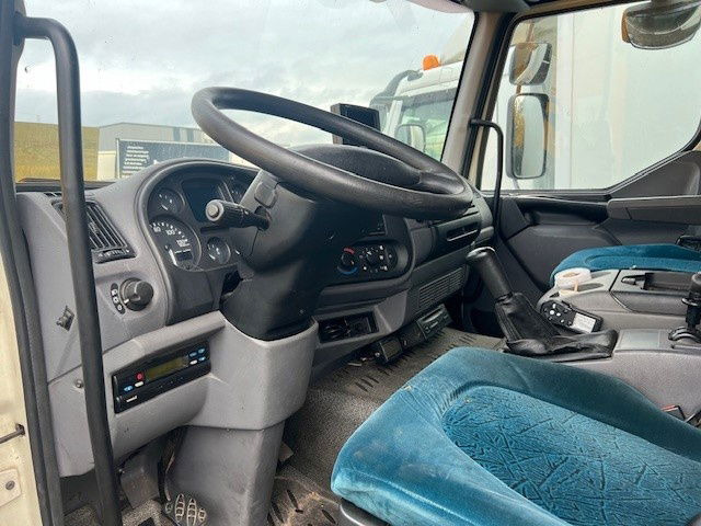 DAF LF 180 FA45.180 LF - Caminhão furgão: foto 3 DAF LF 180 FA45.180 LF - Caminhão furgão: foto 3