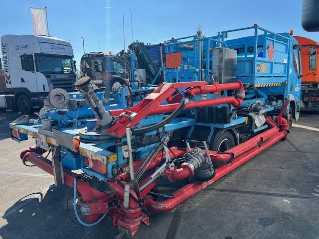 DAF LF 45 FA45.130 LF - Caminhão tanque: foto 3 DAF LF 45 FA45.130 LF - Caminhão tanque: foto 3