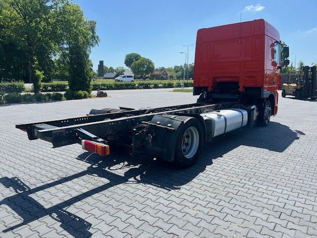 DAF XF 105.410 FA105.410 XF - Caminhão chassi: foto 4 DAF XF 105.410 FA105.410 XF - Caminhão chassi: foto 4