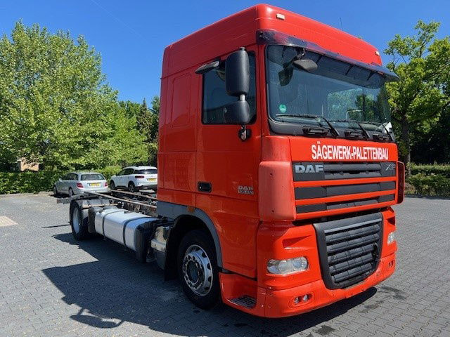 DAF XF 105.410 FA105.410 XF - Caminhão chassi: foto 3 DAF XF 105.410 FA105.410 XF - Caminhão chassi: foto 3