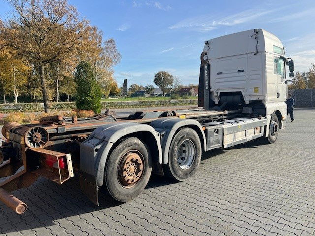 MAN TGA 26.440 .440 6x2 - Caminhão transportador de contêineres/ Caixa móvel: foto 4 MAN TGA 26.440 .440 6x2 - Caminhão transportador de contêineres/ Caixa móvel: foto 4