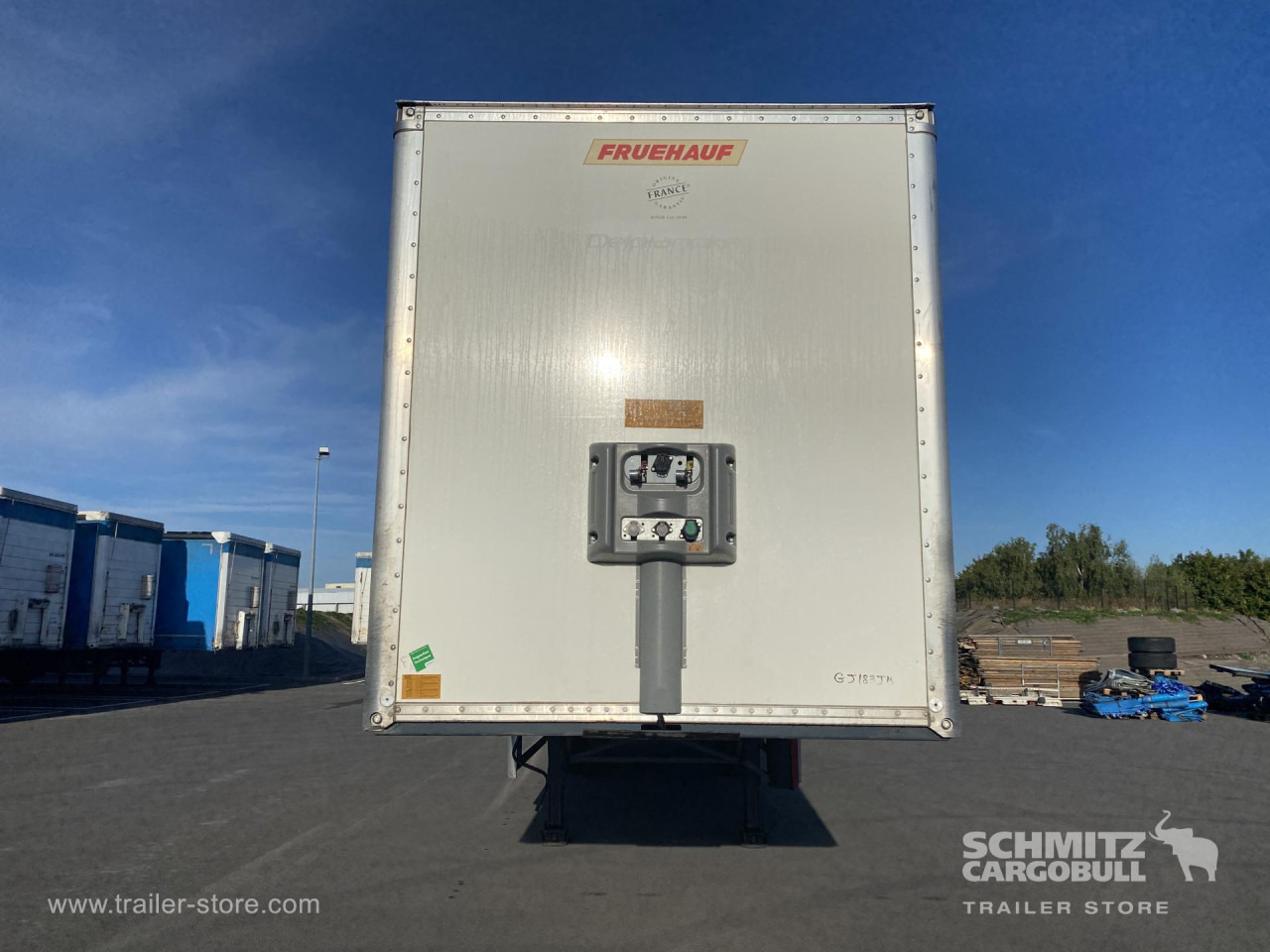 FRUEHAUF Dryfreight Standard - Semireboque furgão: foto 3 FRUEHAUF Dryfreight Standard - Semireboque furgão: foto 3