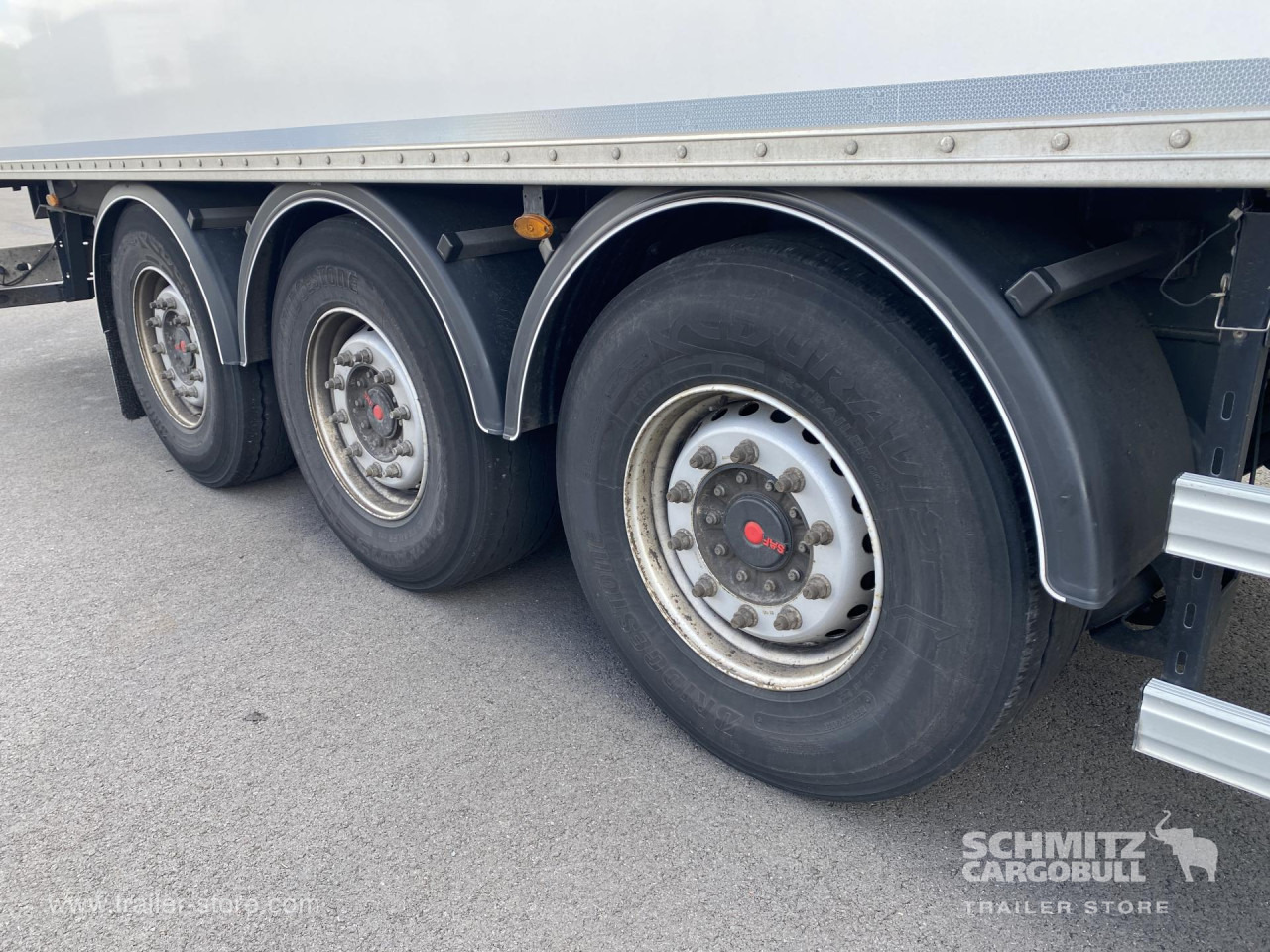FRUEHAUF Dryfreight Standard - Semireboque furgão: foto 3 FRUEHAUF Dryfreight Standard - Semireboque furgão: foto 3