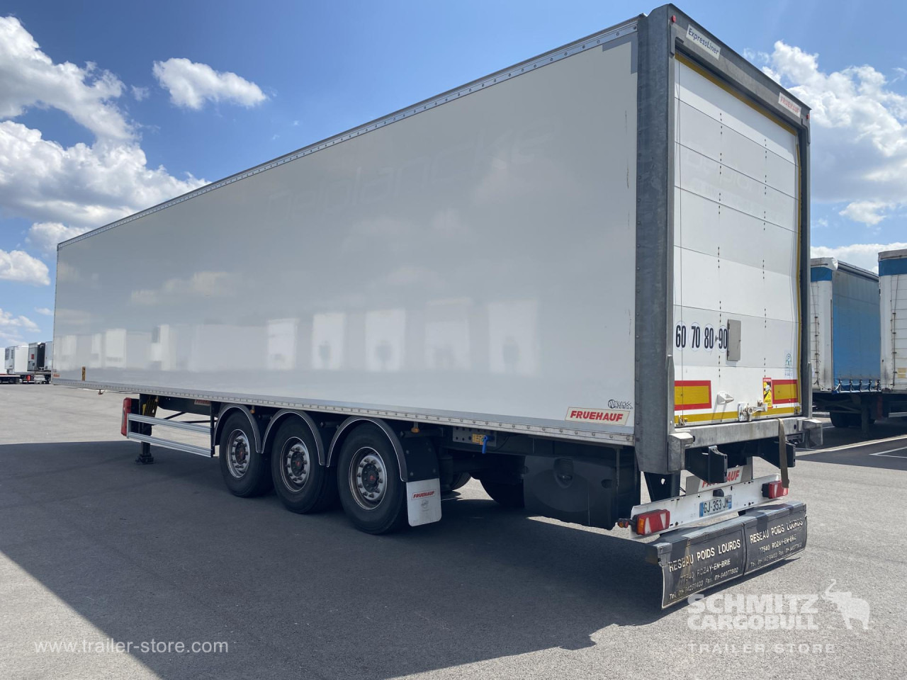 FRUEHAUF Dryfreight Standard Roller shutter door - Semireboque furgão: foto 3 FRUEHAUF Dryfreight Standard Roller shutter door - Semireboque furgão: foto 3