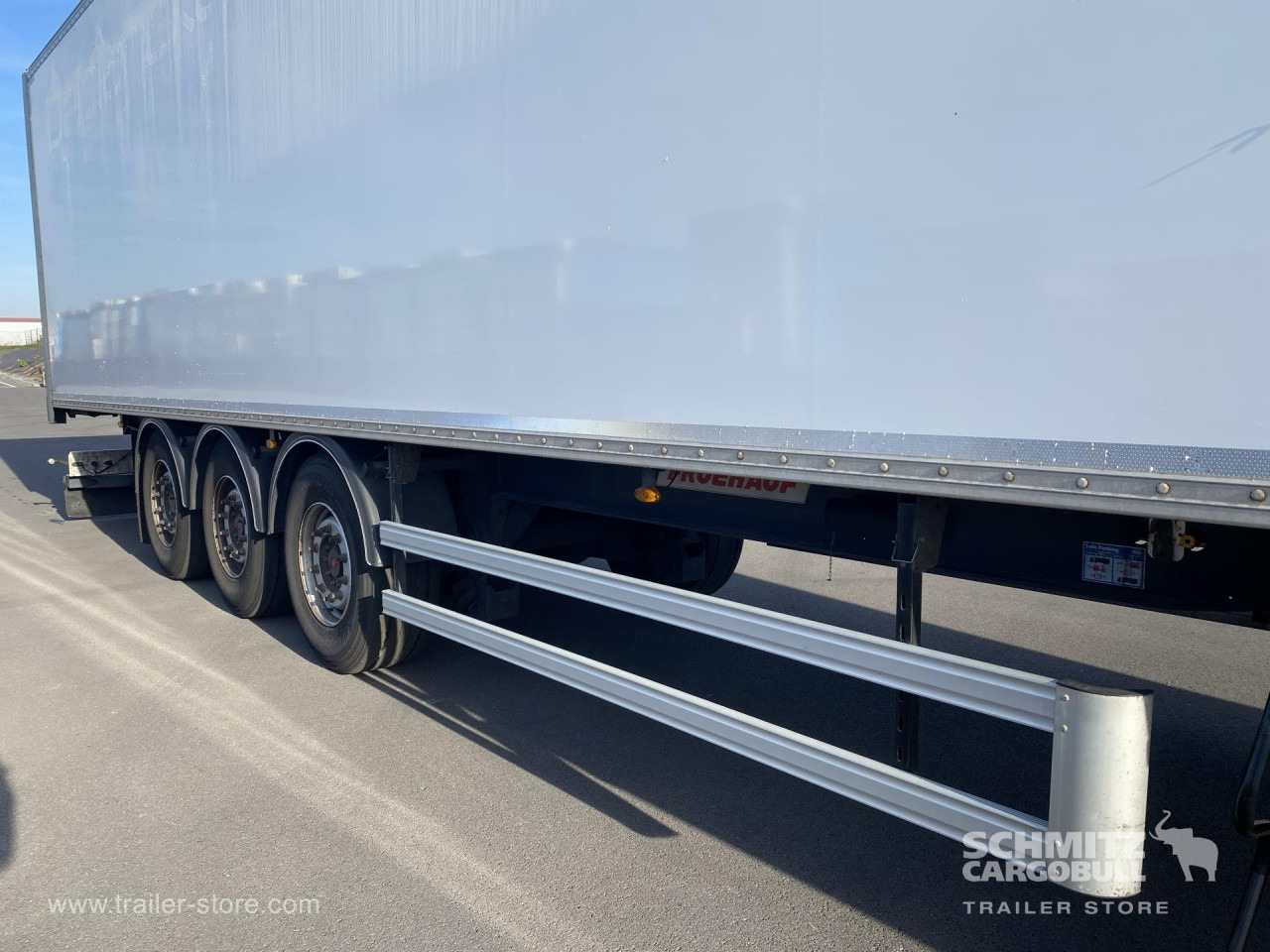 FRUEHAUF Dryfreight Standard Roller shutter door - Semireboque furgão: foto 5 FRUEHAUF Dryfreight Standard Roller shutter door - Semireboque furgão: foto 5
