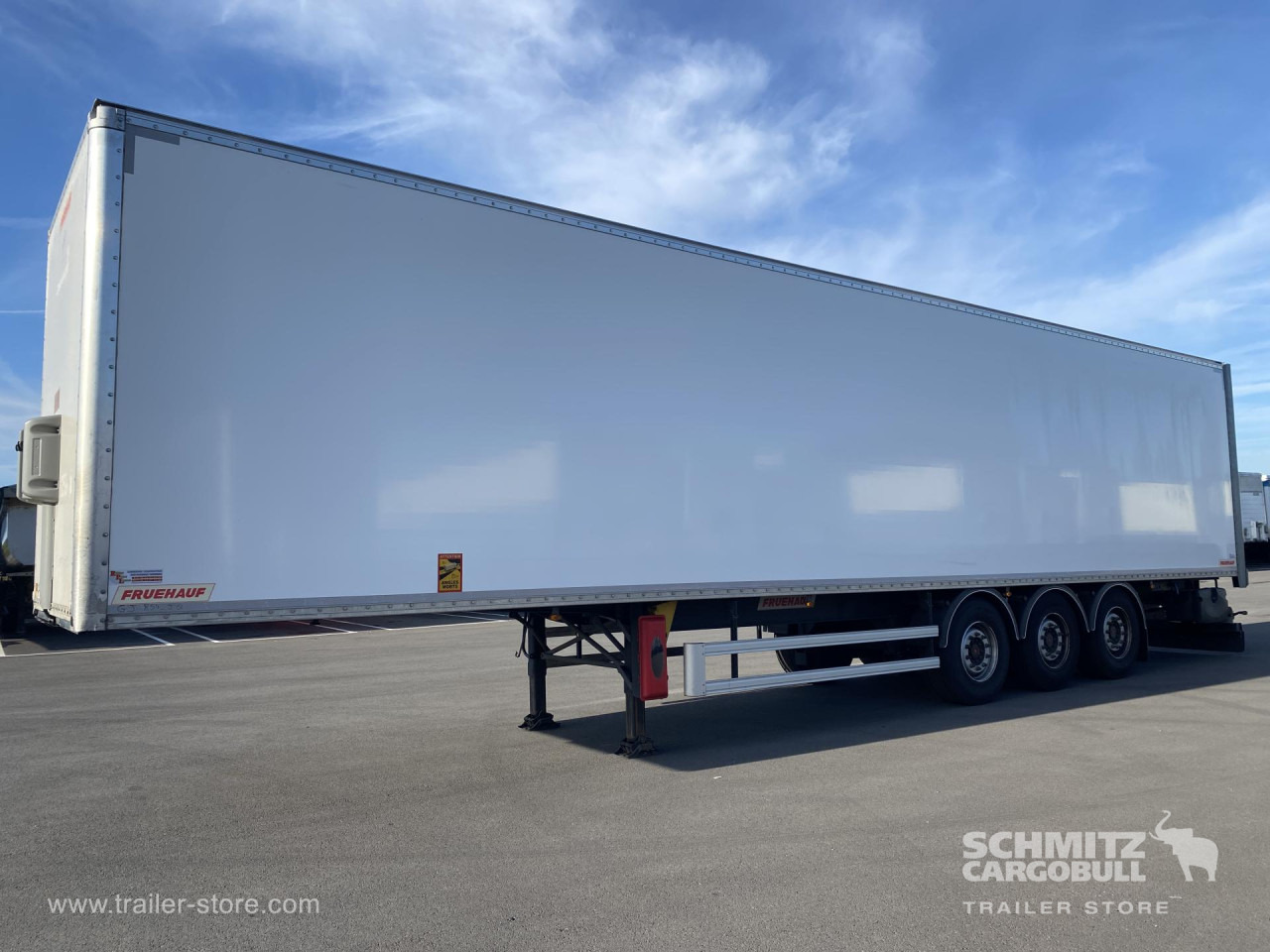 FRUEHAUF Dryfreight Standard Roller shutter door - Semireboque furgão: foto 1 FRUEHAUF Dryfreight Standard Roller shutter door - Semireboque furgão: foto 1